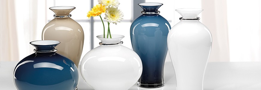 Cavenier Vase